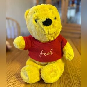 VINTAGE 1980’s Sears Disney Winnie-the-Pooh 16” Plush